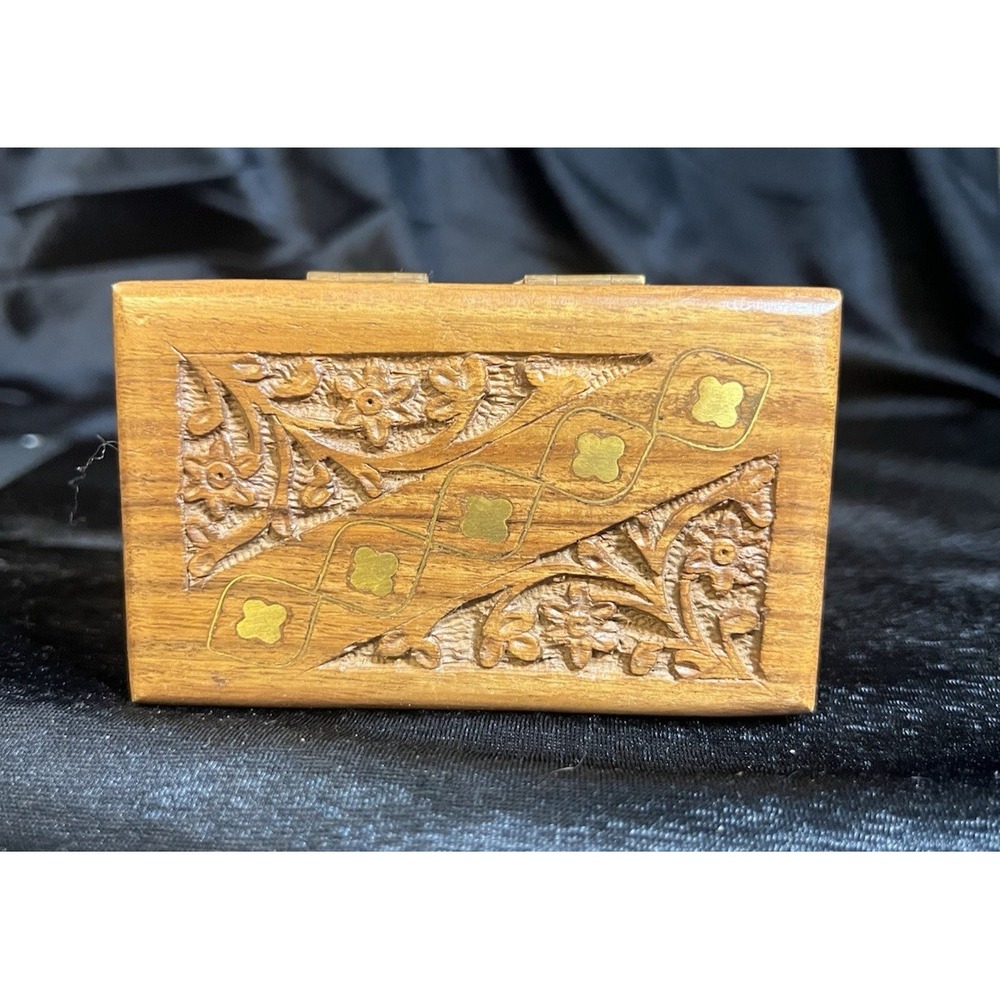 VTG MINI INLAID WOOD TRINKET/STORAGE BOX 4 x 2.75 x 1.5 (2190)